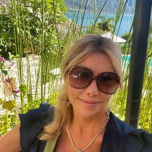 Meet your Posher, Courtney